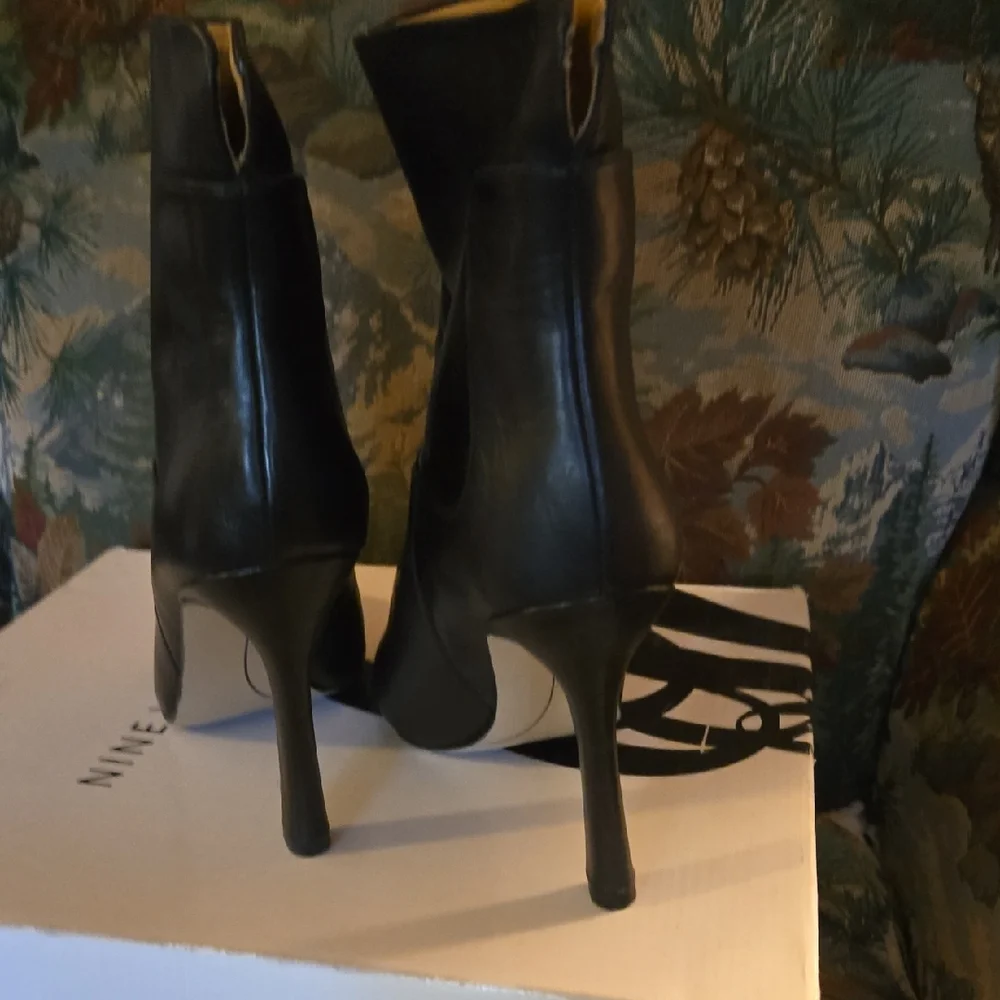 Nine West Sleek Black Heeled Boots - Picture 3 of 4